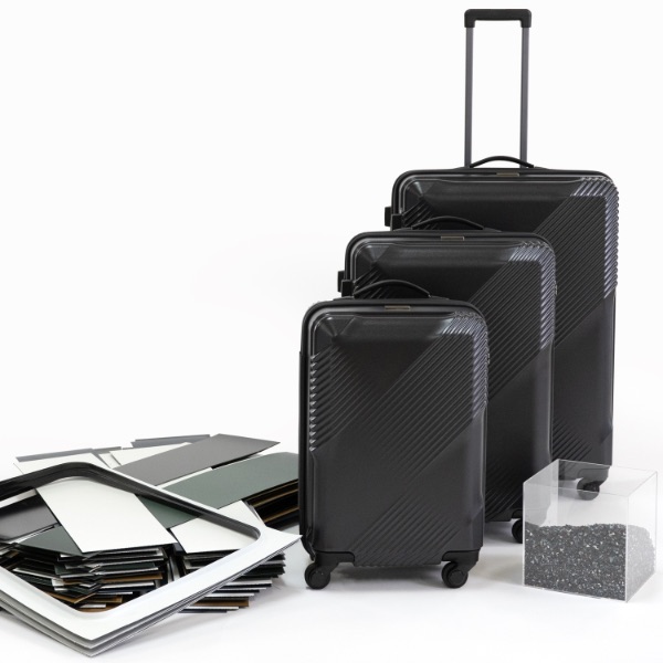 100％リサイクル素材の頑丈スーツケース「Glide」　ワンプッシュで止まるストッパー機能も搭載