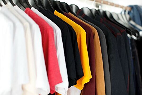 不要な服を家庭ごみとして捨てる人は4割　古着屋やフリマアプリで売る人も【豊島株式会社】